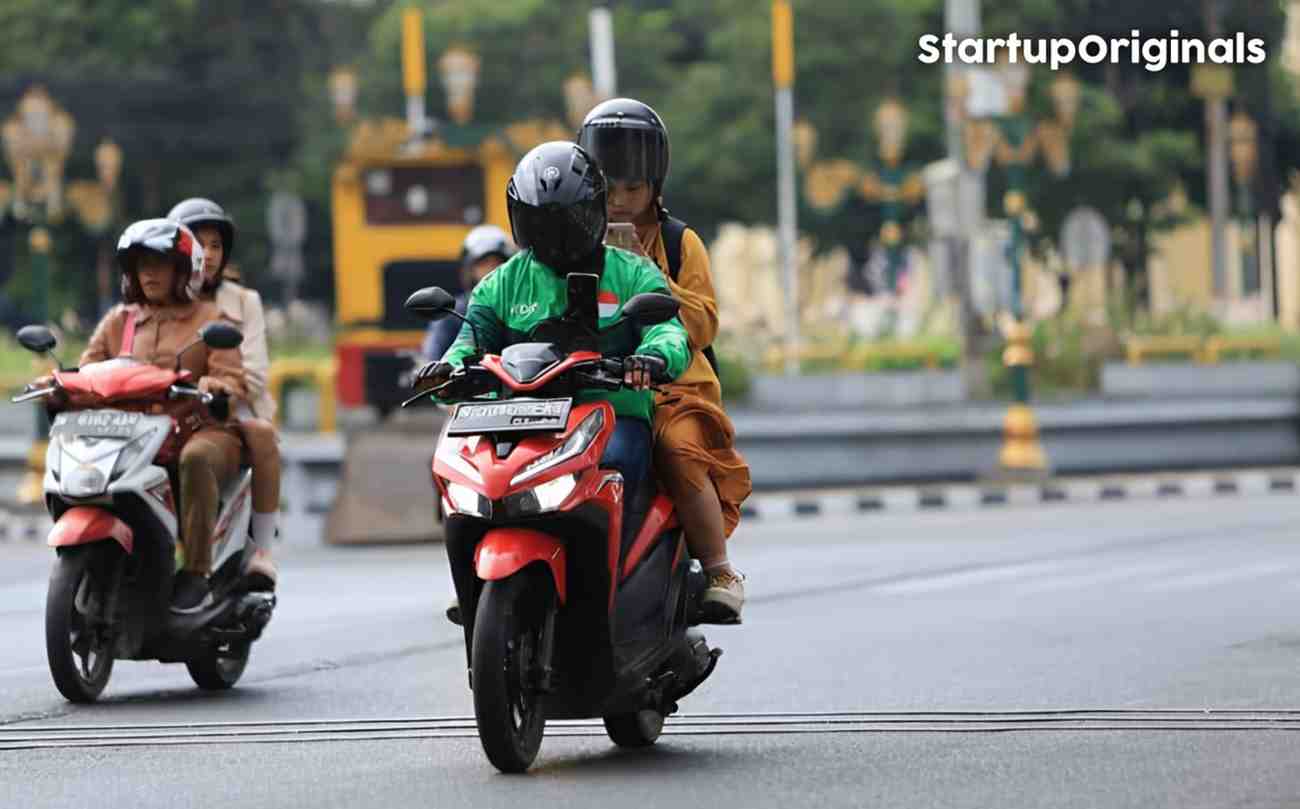 Bike Taxis Roll Back into Bengaluru as Uber & Rapido Resume Services After Two-Month Pause